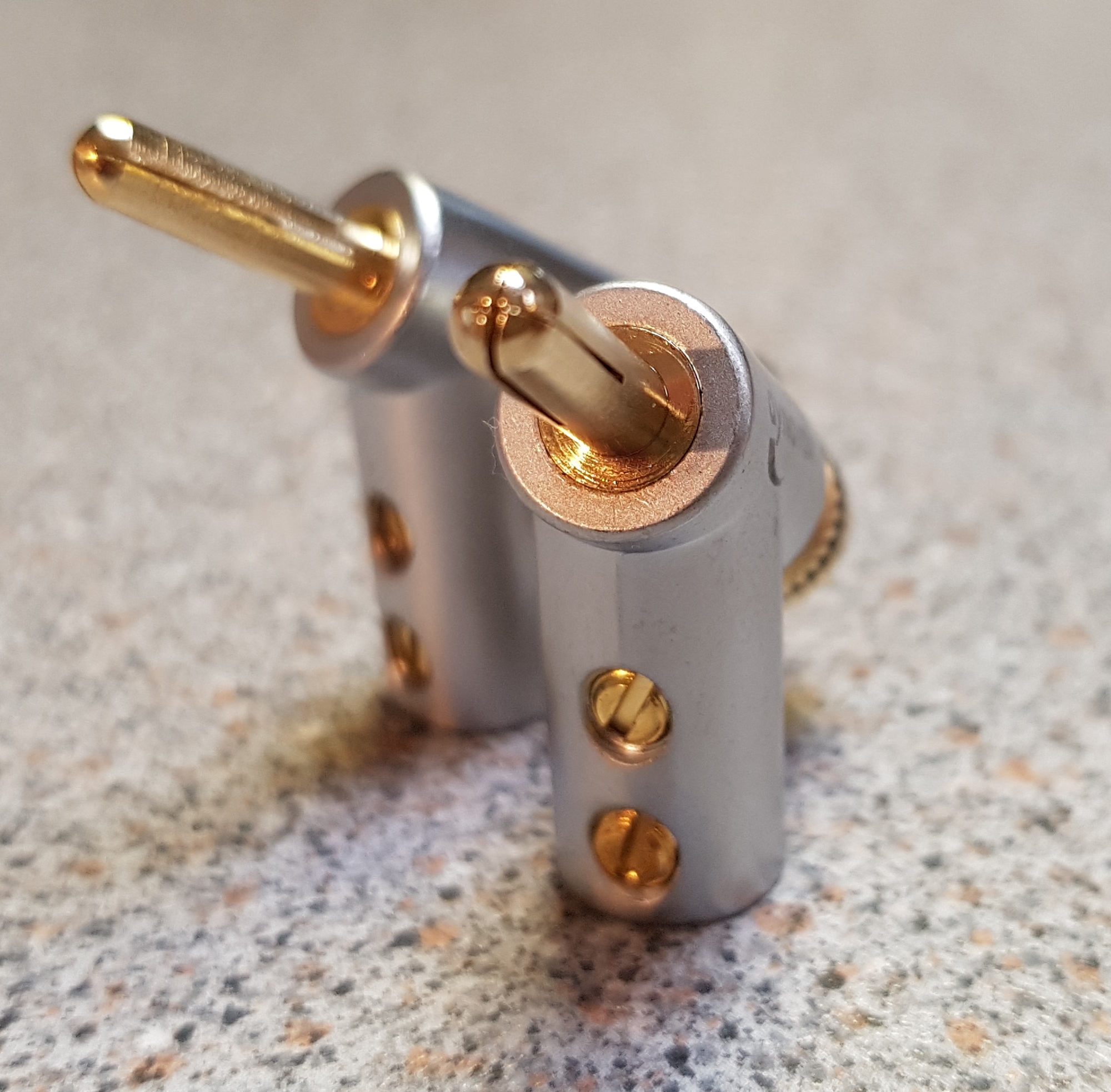 Banaanplug haaks met klemsysteem_a