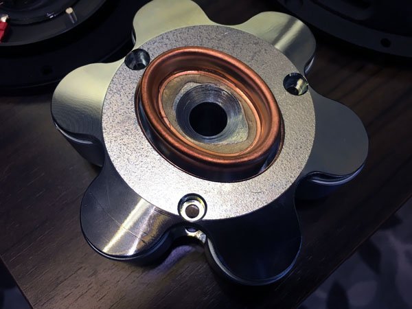 elliptor woofer magnet